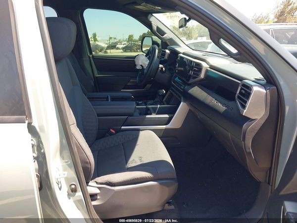 2026 TOYOTA TUNDRA SR5 CREWMAX 5.5' BED