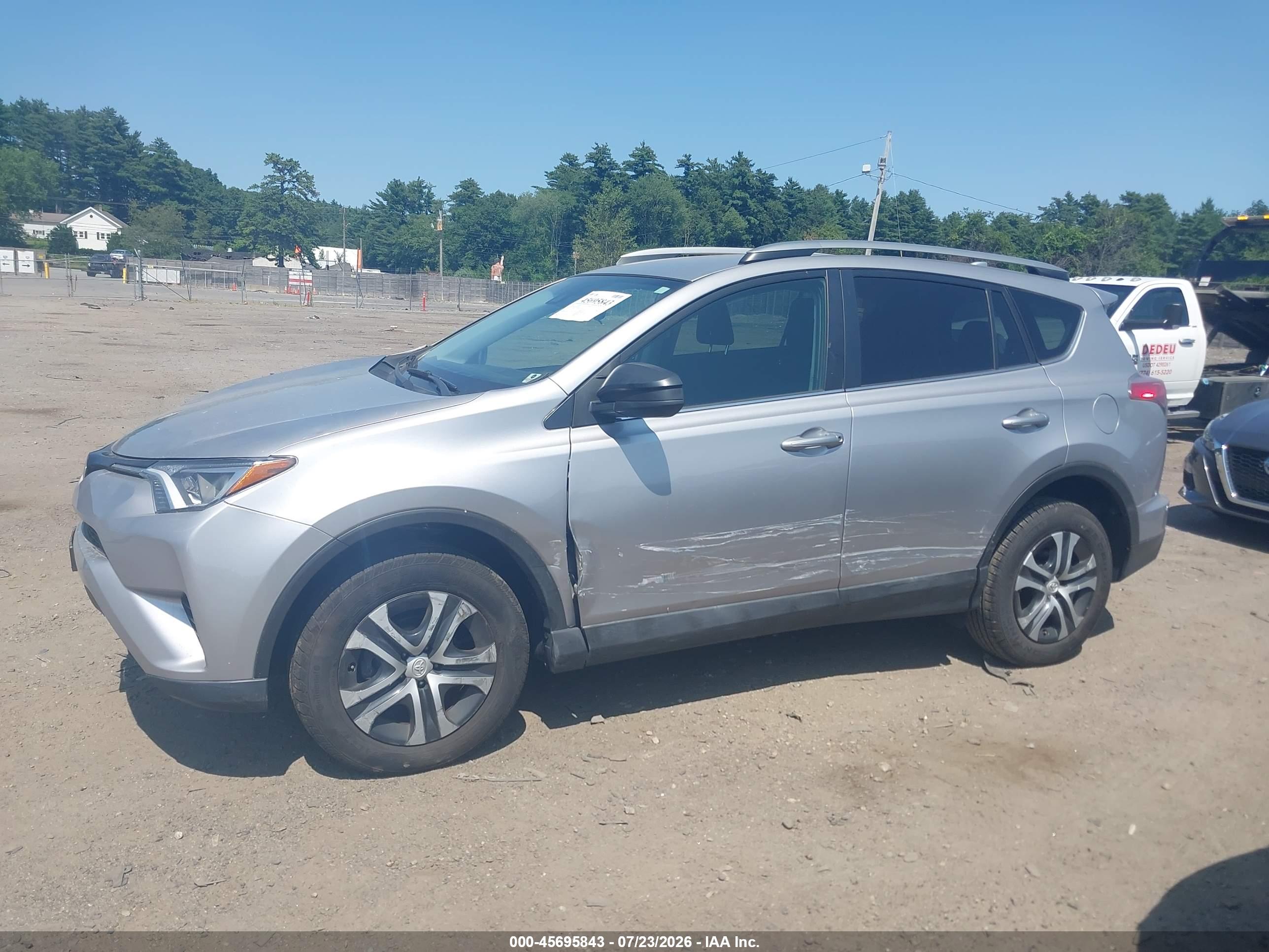 2017 TOYOTA RAV4 LE