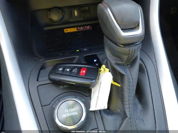 2022 TOYOTA RAV4 HYBRID XSE