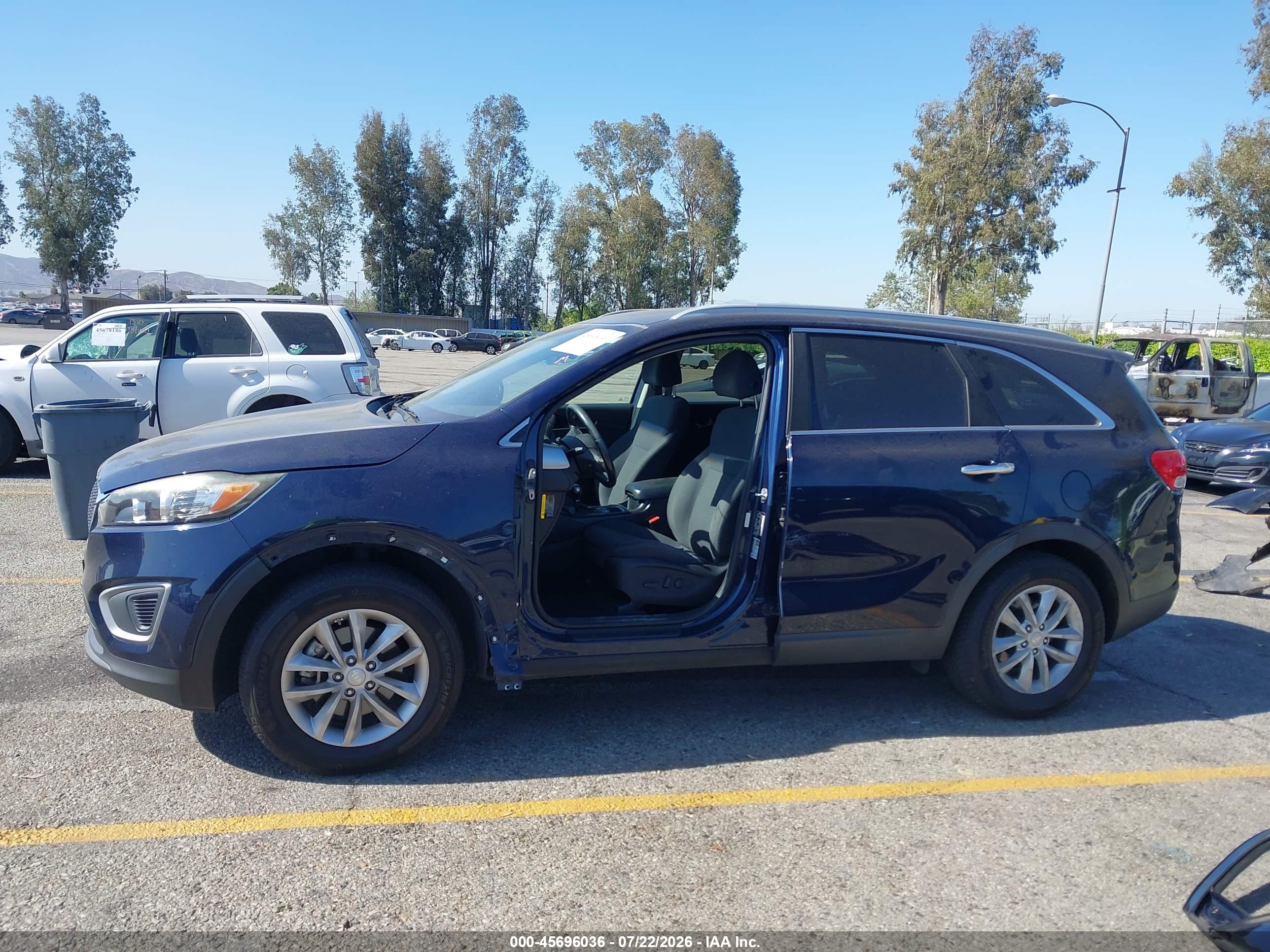 2018 KIA SORENTO 2.4L LX