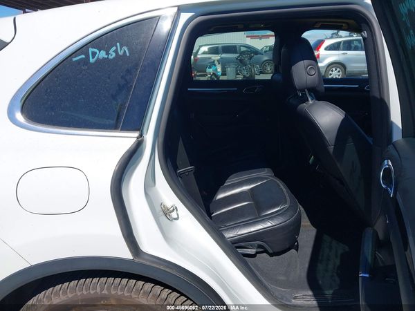 2016 PORSCHE CAYENNE E-HYBRID S