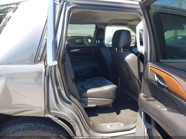2019 CADILLAC ESCALADE LUXURY