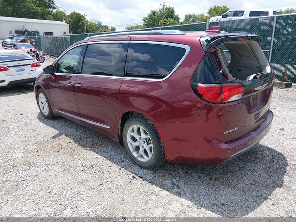 2018 CHRYSLER PACIFICA TOURING L PLUS — I3