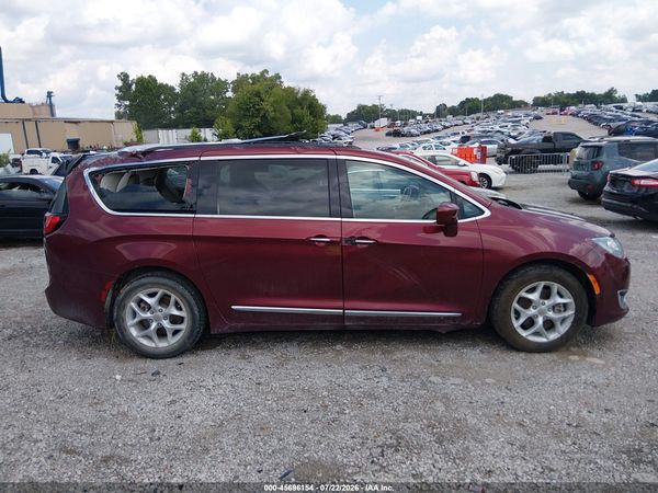 2018 CHRYSLER PACIFICA TOURING L PLUS — I116