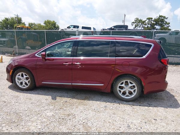 2018 CHRYSLER PACIFICA TOURING L PLUS — I117