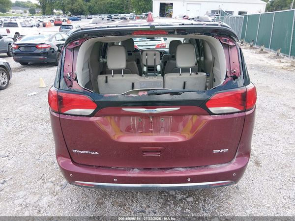 2018 CHRYSLER PACIFICA TOURING L PLUS — I119