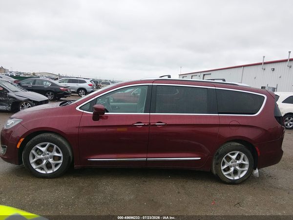 2017 CHRYSLER PACIFICA TOURING-L PLUS — I117