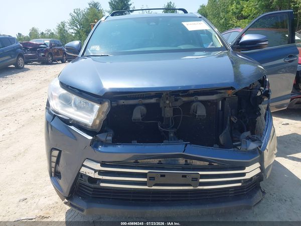 2017 TOYOTA HIGHLANDER XLE
