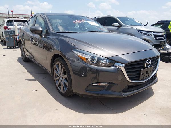 2018 MAZDA MAZDA3 TOURING