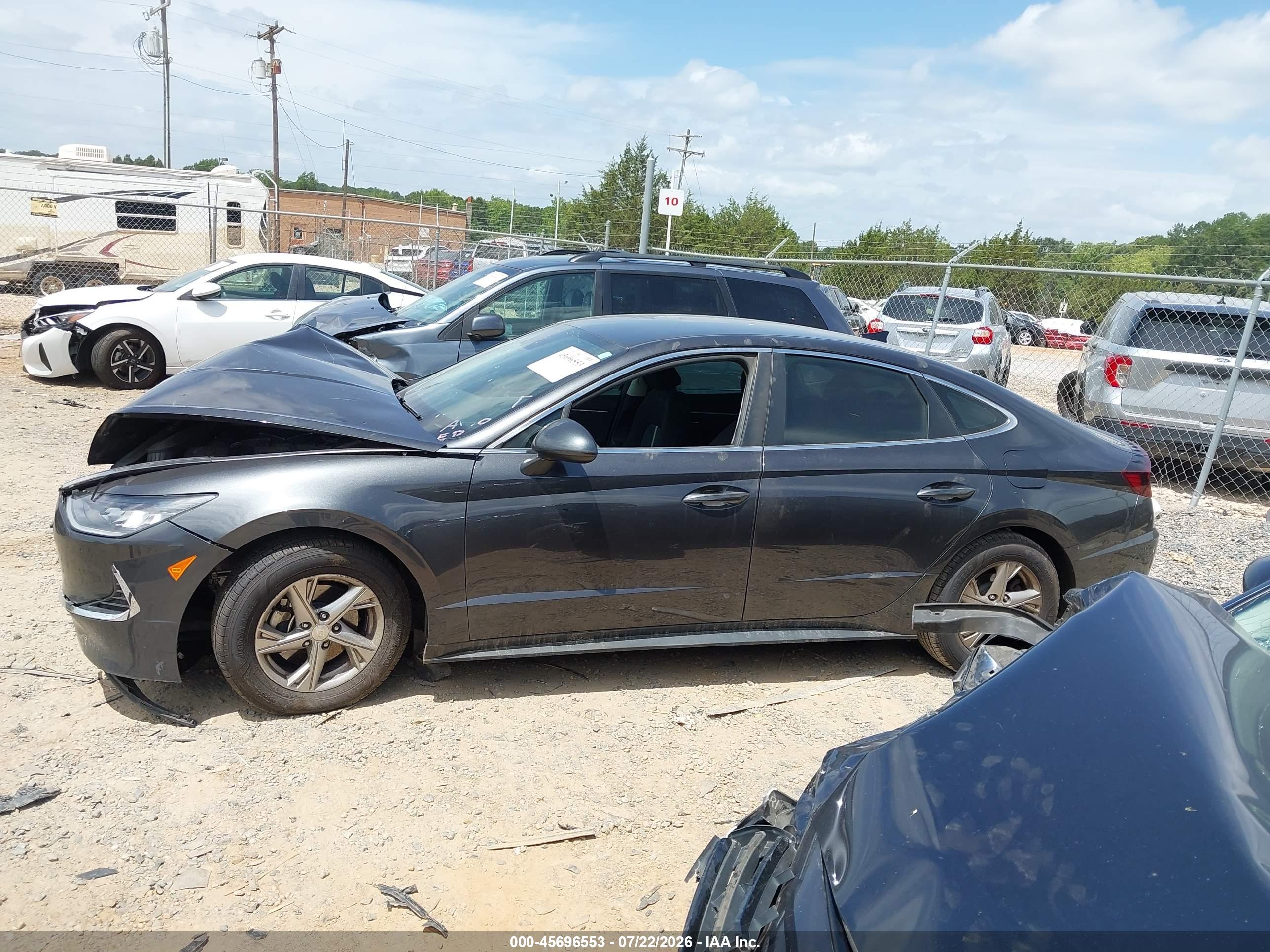 2022 HYUNDAI SONATA SE