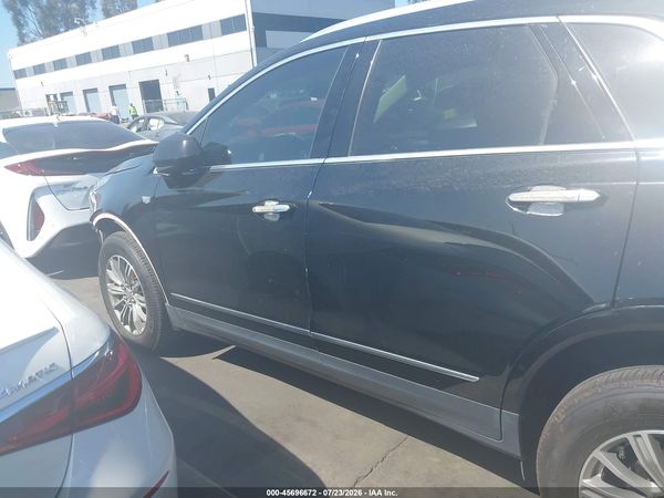 2017 CADILLAC XT5