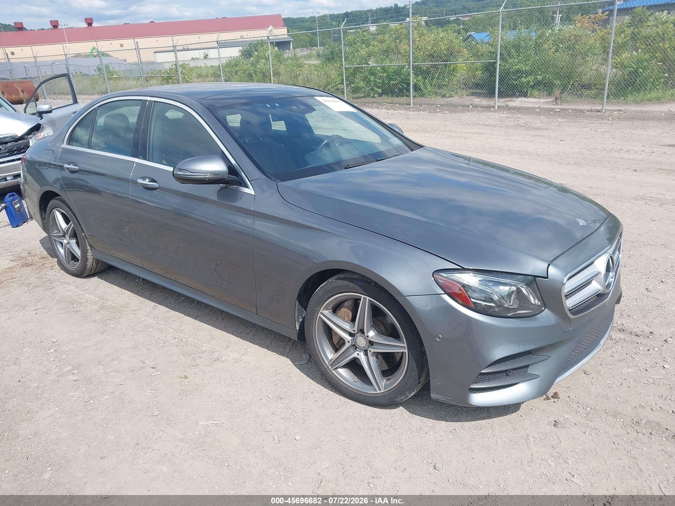 2017 MERCEDES-BENZ E 300 4MATIC