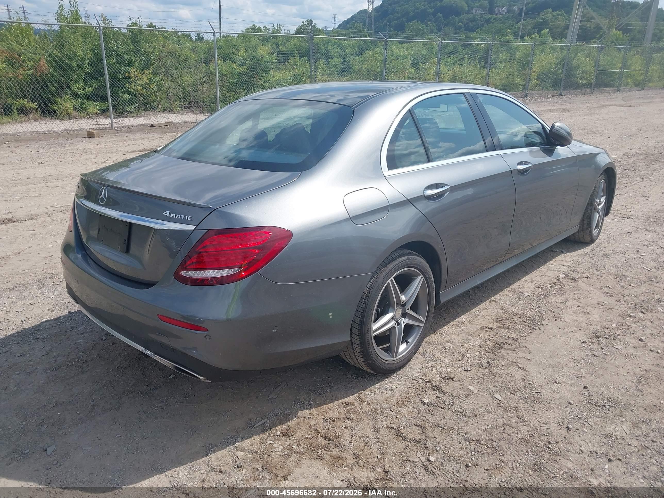 2017 MERCEDES-BENZ E 300 4MATIC