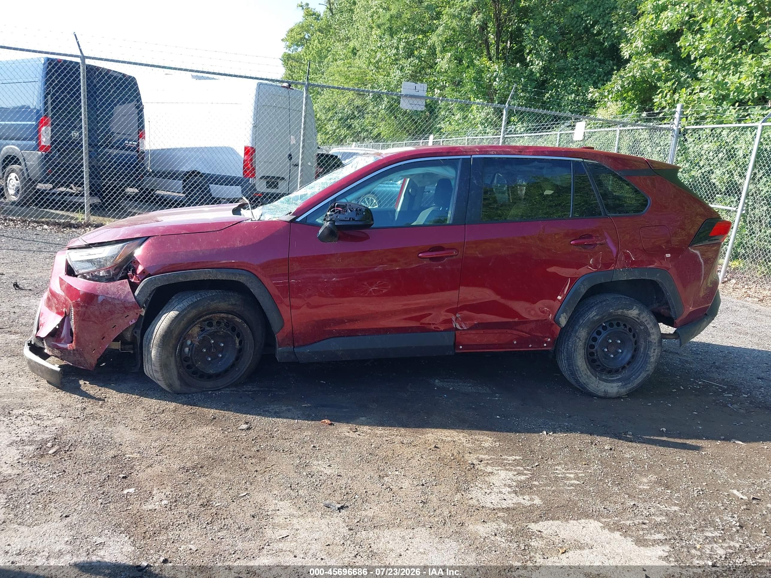 2023 TOYOTA RAV4 LE
