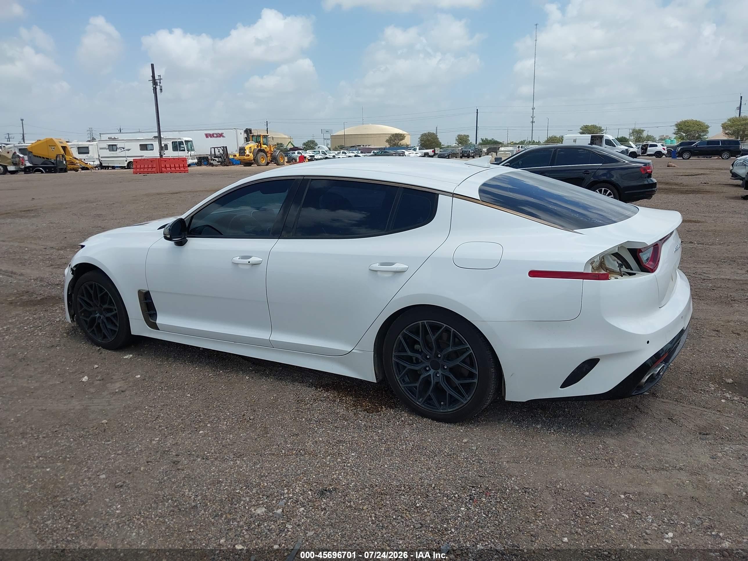 2020 KIA STINGER GT-LINE