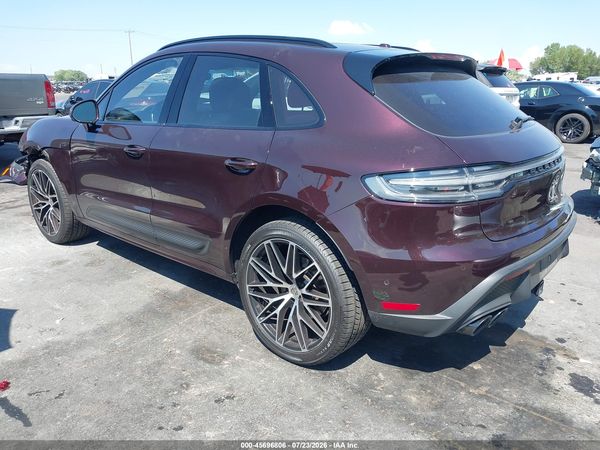 2024 PORSCHE MACAN S