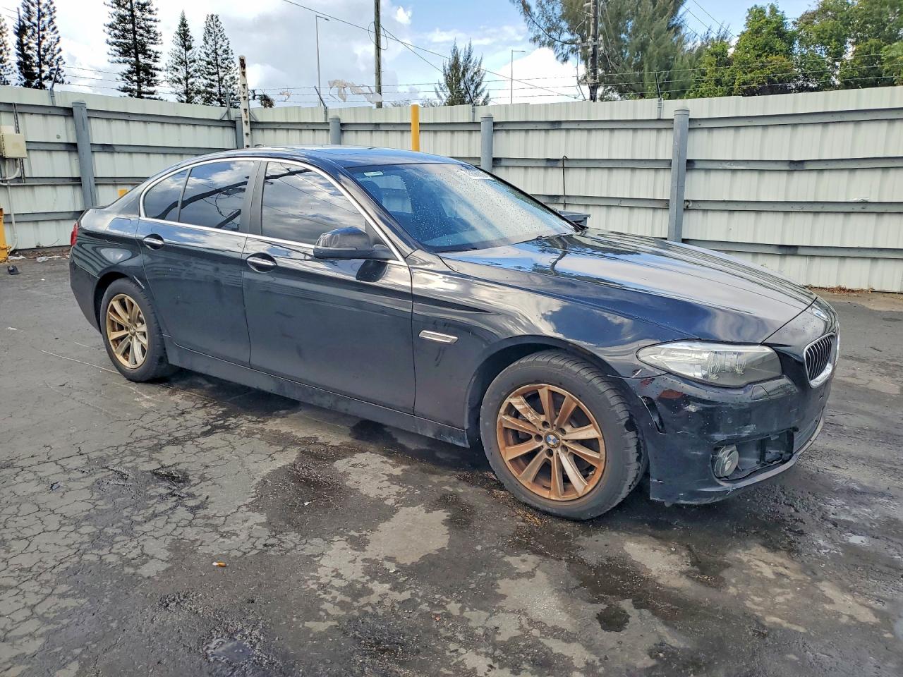 2016 BMW 528