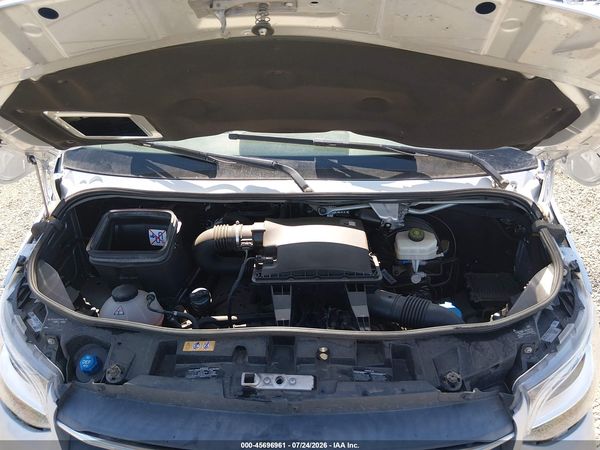2019 MERCEDES-BENZ SPRINTER 2500 STANDARD ROOF V6