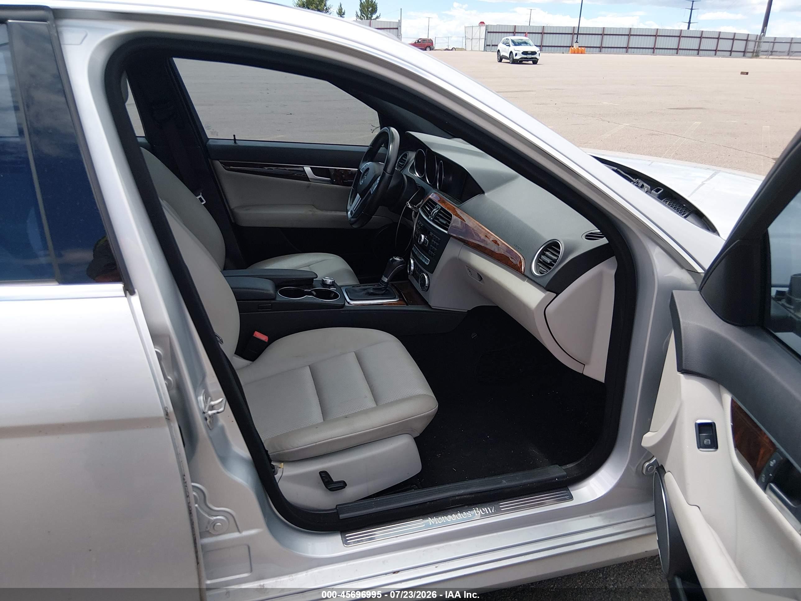 2012 MERCEDES-BENZ C 300 SPORT 4MATIC