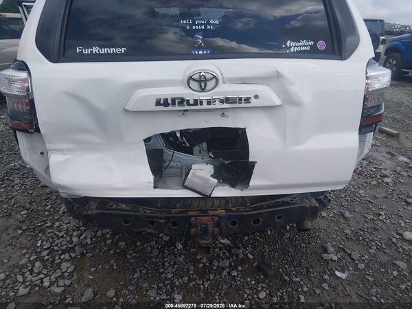 2016 TOYOTA 4RUNNER SR5
