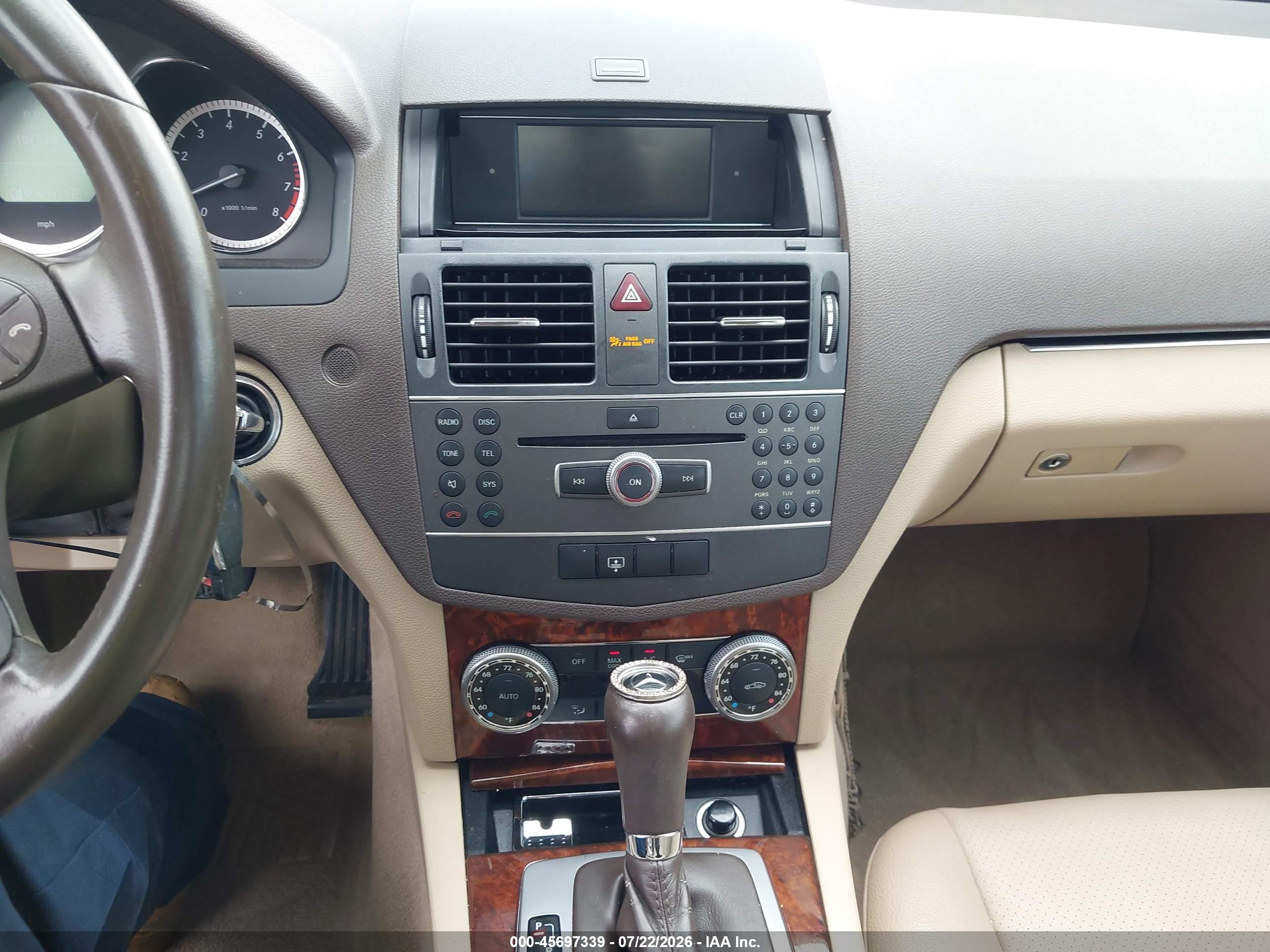2011 MERCEDES-BENZ C 300 C300
