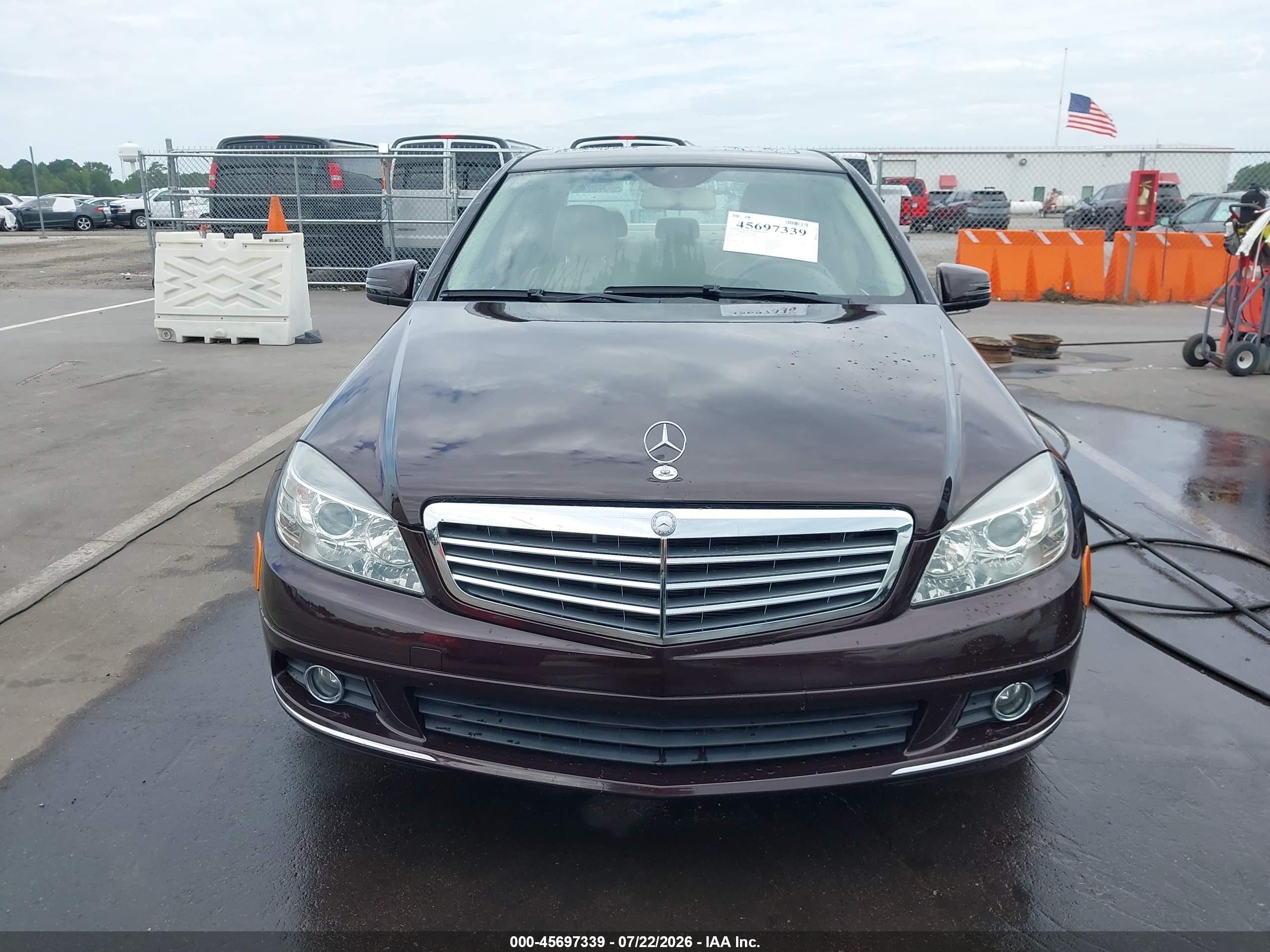 2011 MERCEDES-BENZ C 300 C300