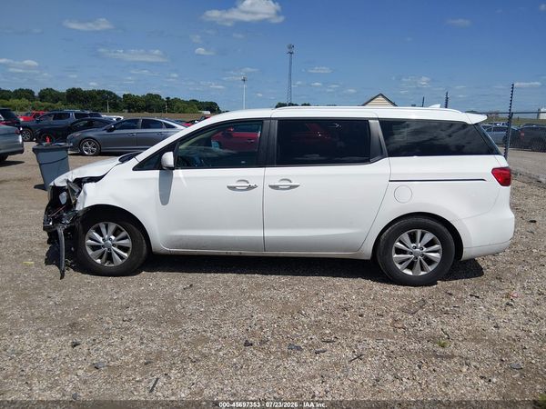 2017 KIA SEDONA LX