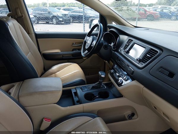 2017 KIA SEDONA LX