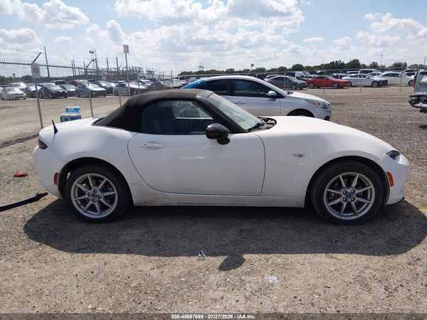 2017 MAZDA MX-5 MIATA SPORT