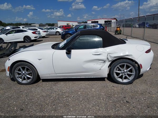 2017 MAZDA MX-5 MIATA SPORT
