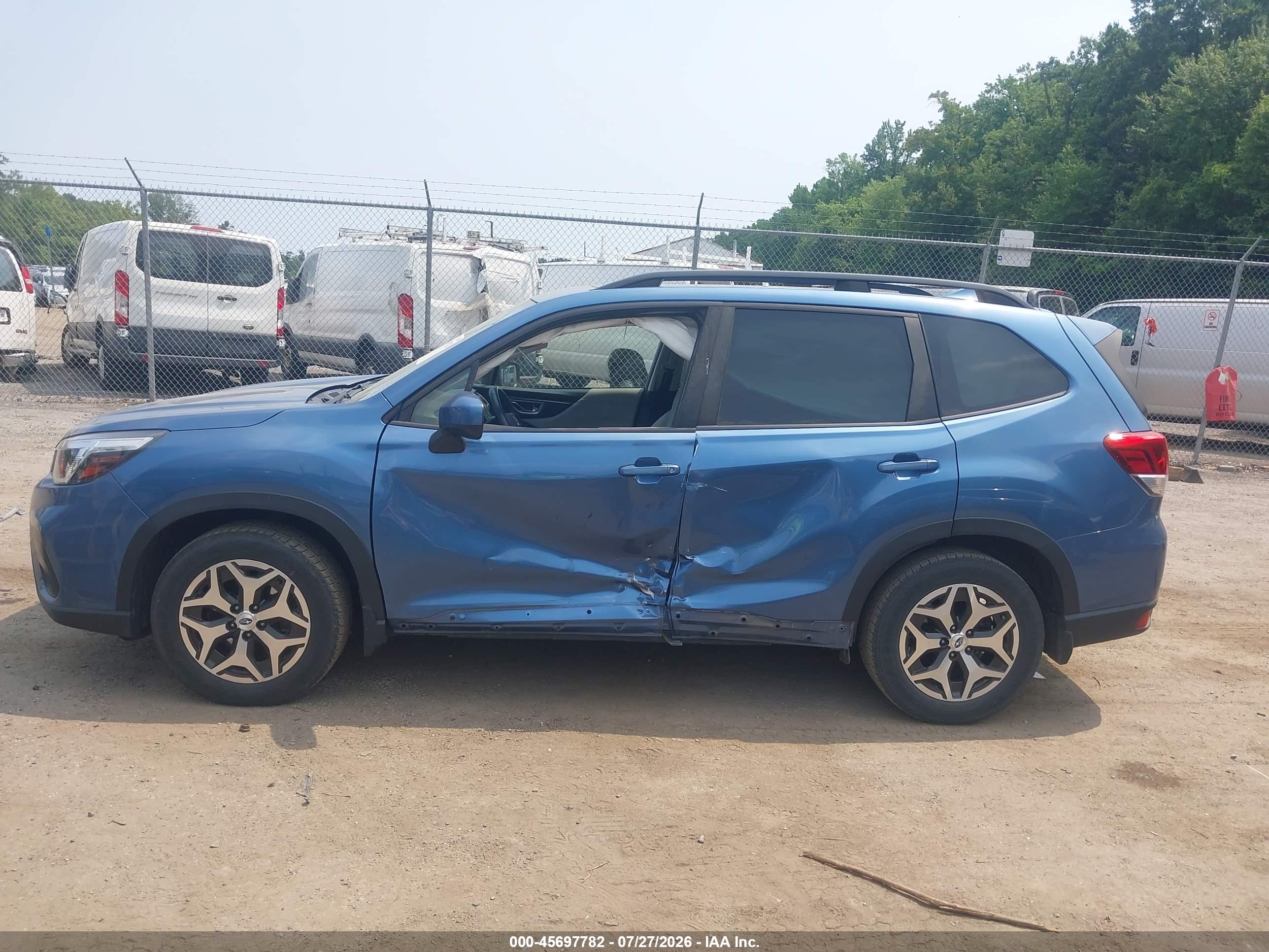 2020 SUBARU FORESTER PREMIUM