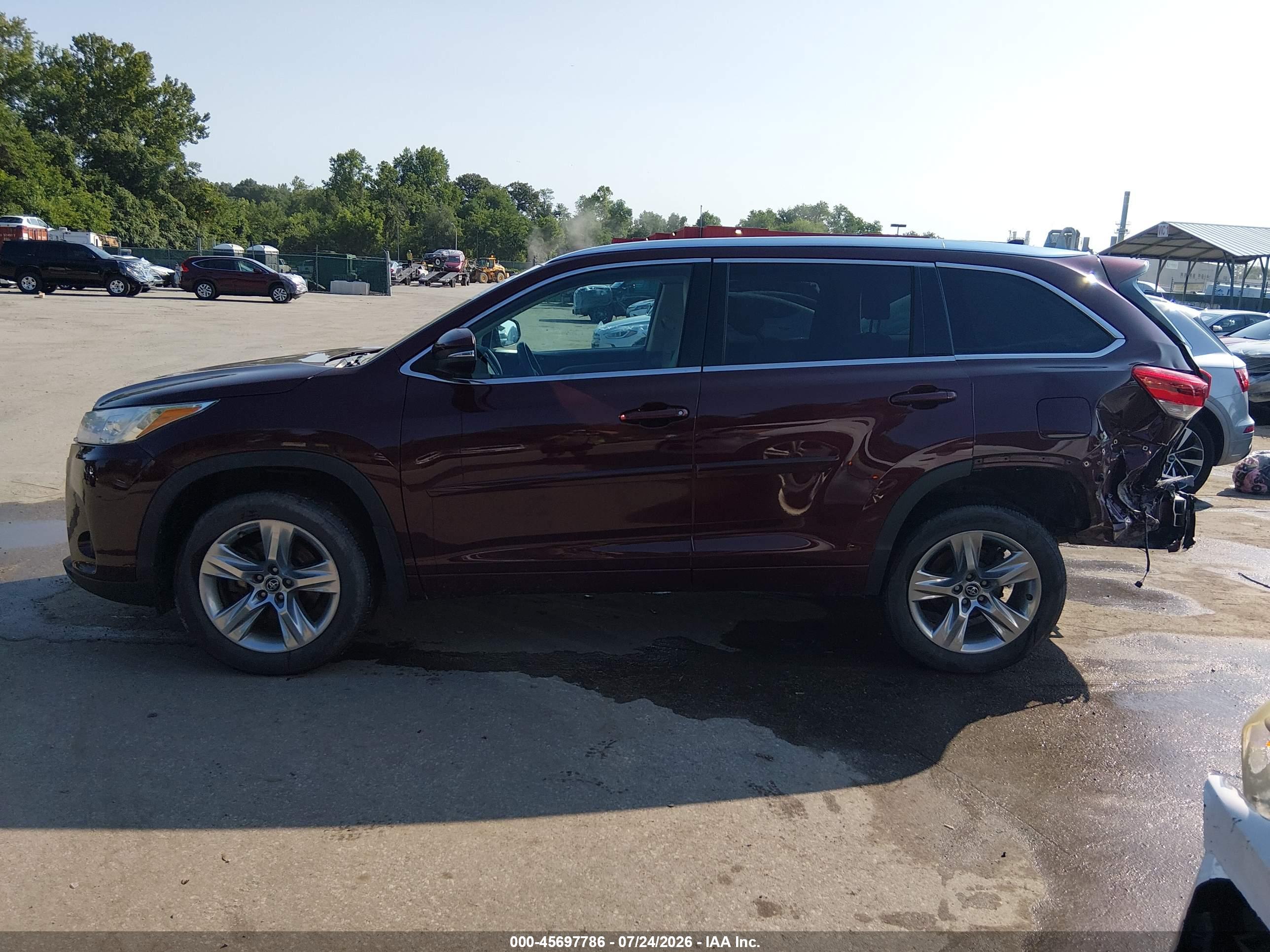 2017 TOYOTA HIGHLANDER LIMITED