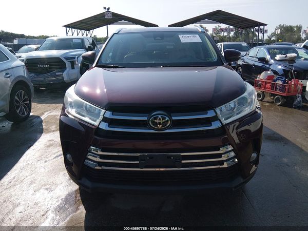 2017 TOYOTA HIGHLANDER LIMITED