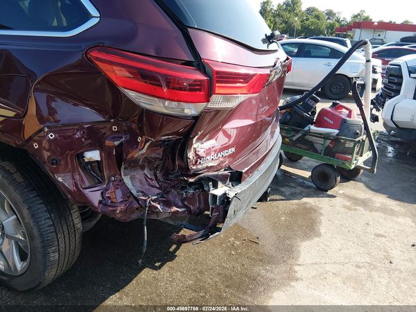 2017 TOYOTA HIGHLANDER LIMITED