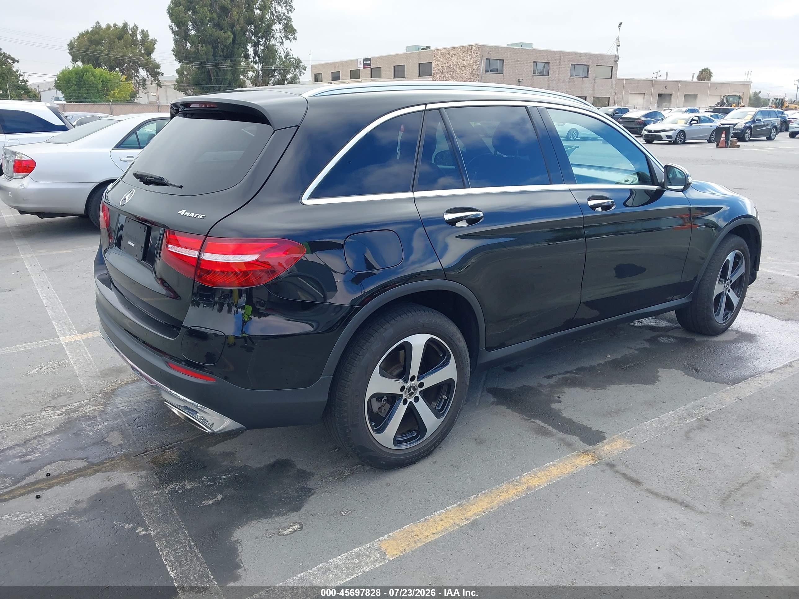 2019 MERCEDES-BENZ GLC 350E 4MATIC