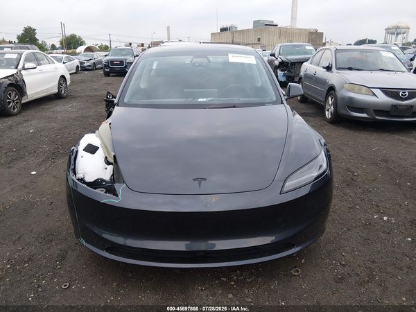 2026 TESLA MODEL 3