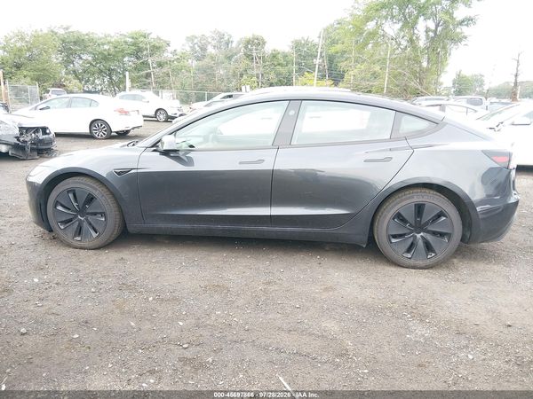 2026 TESLA MODEL 3