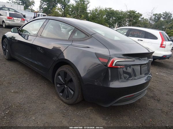 2026 TESLA MODEL 3