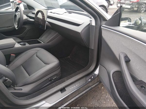 2026 TESLA MODEL 3