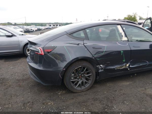 2026 TESLA MODEL 3