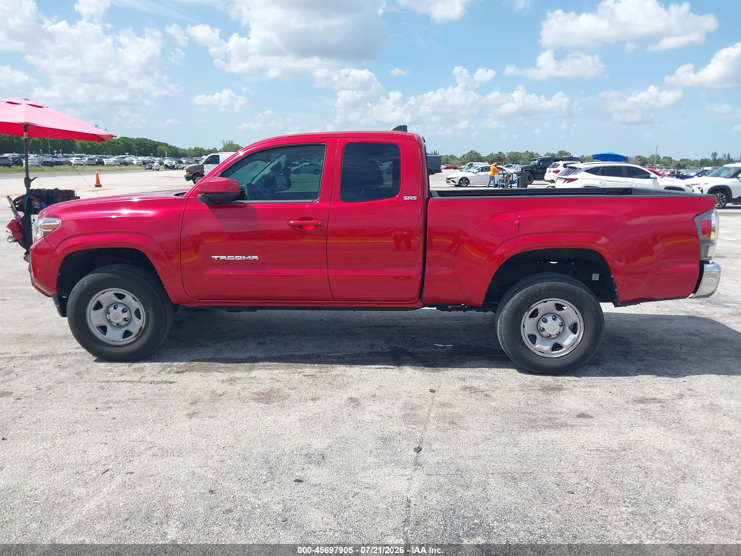 2022 TOYOTA TACOMA SR5