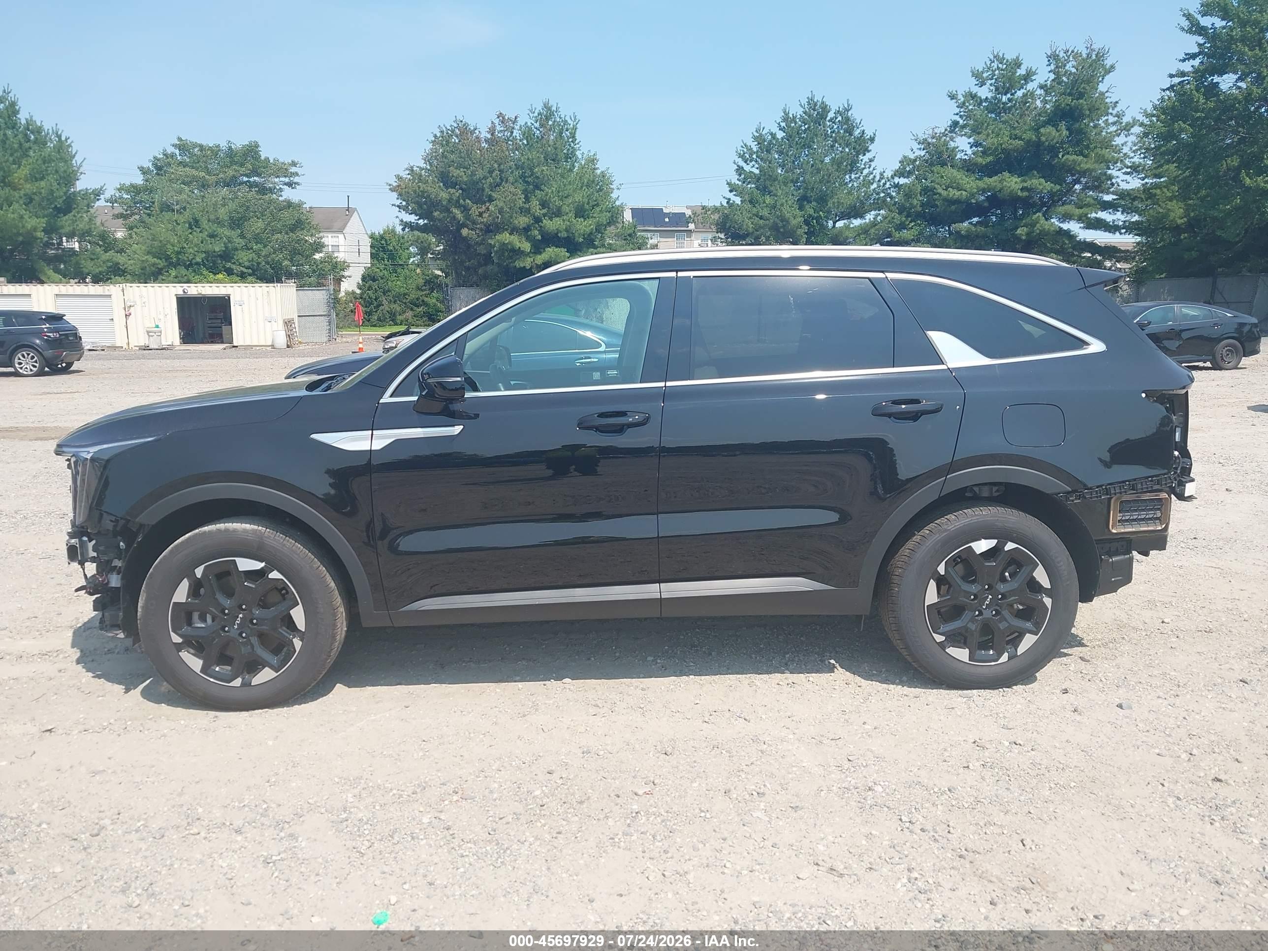 2025 KIA SORENTO S