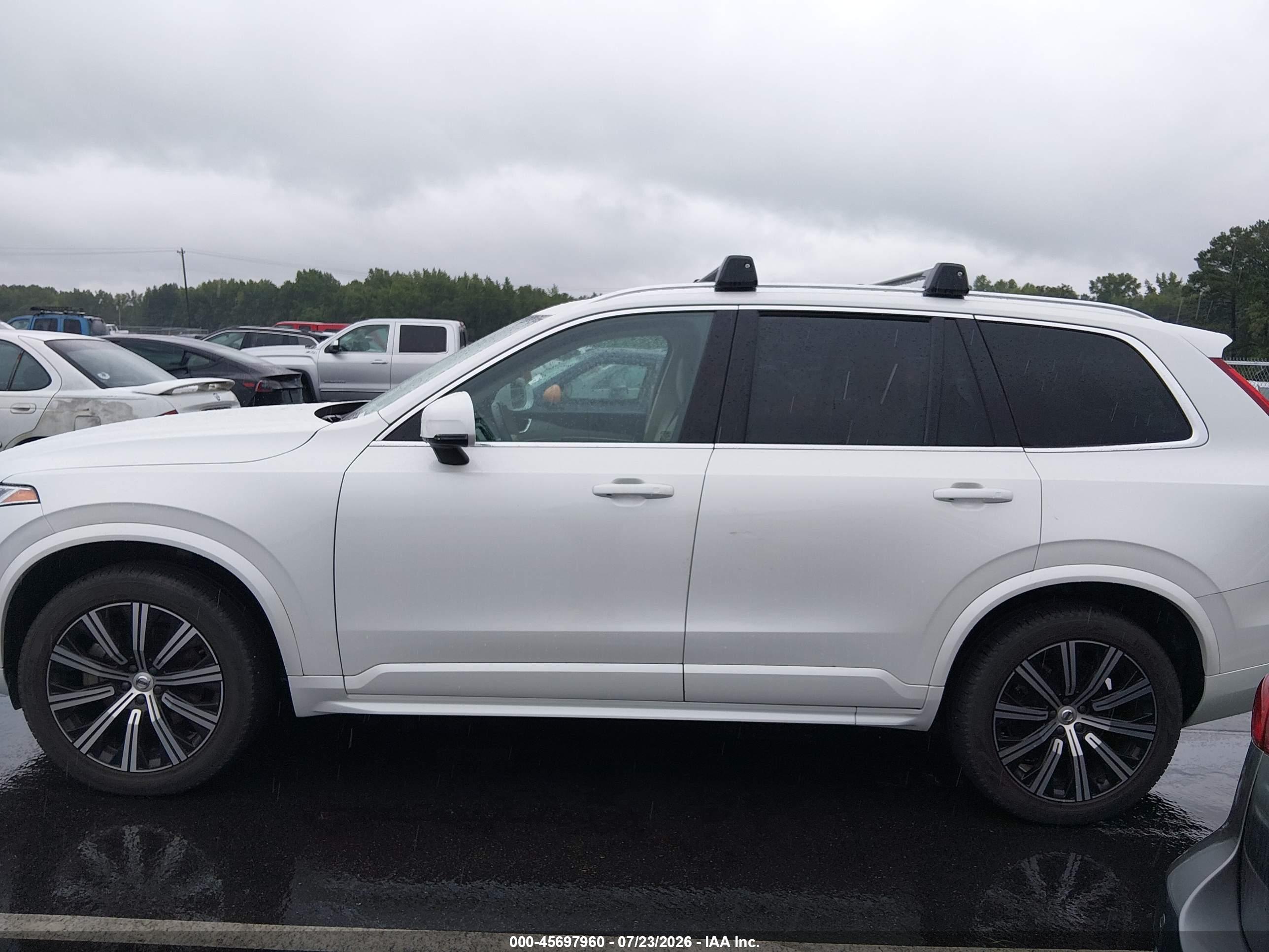 2023 VOLVO XC90 B5 CORE
