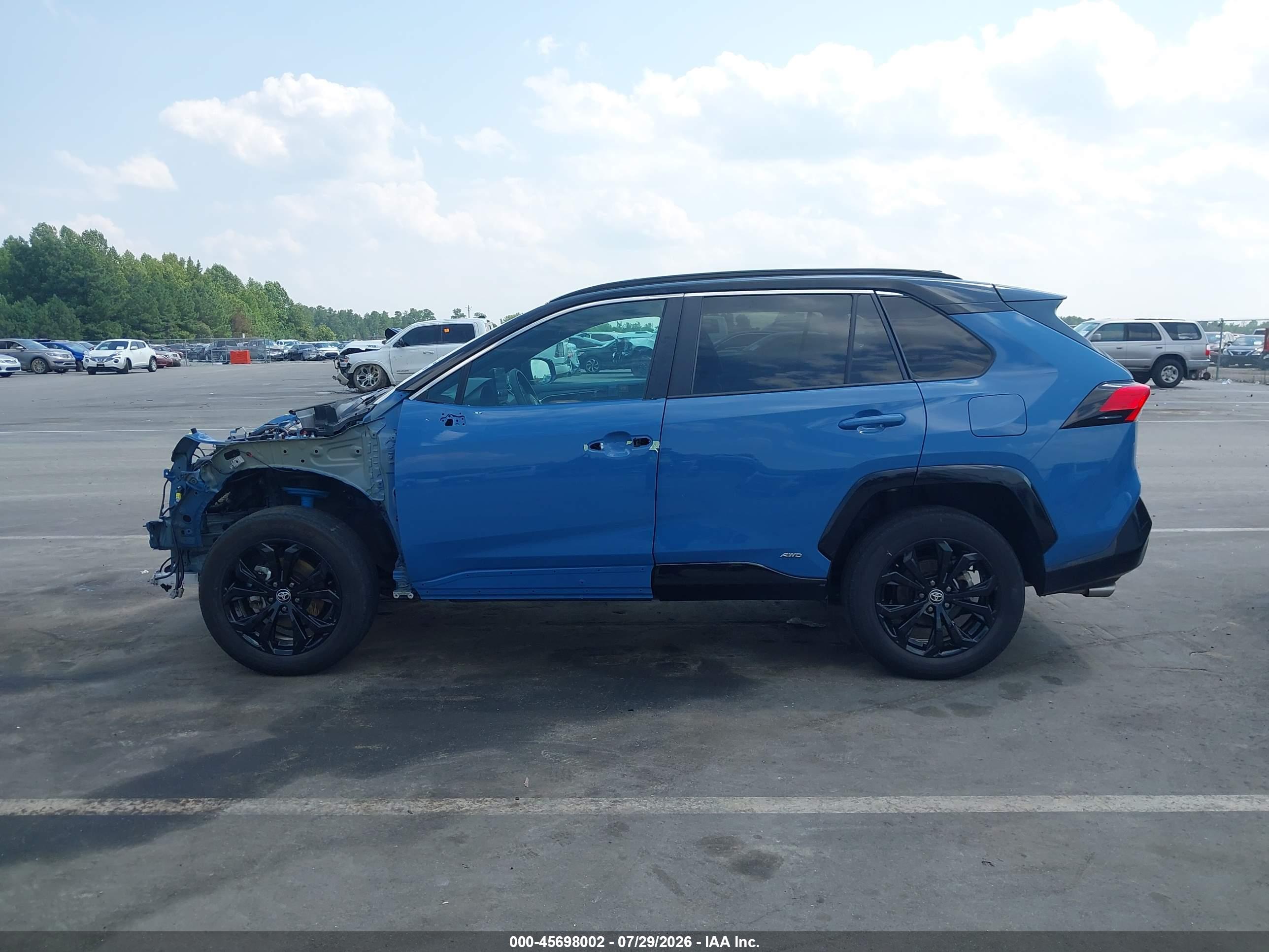 2023 TOYOTA RAV4 HYBRID XSE