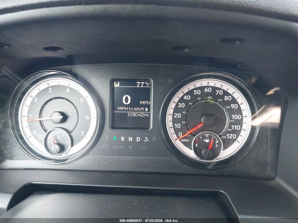 2022 RAM 1500 CLASSIC TRADESMAN  4X4 6'4 BOX