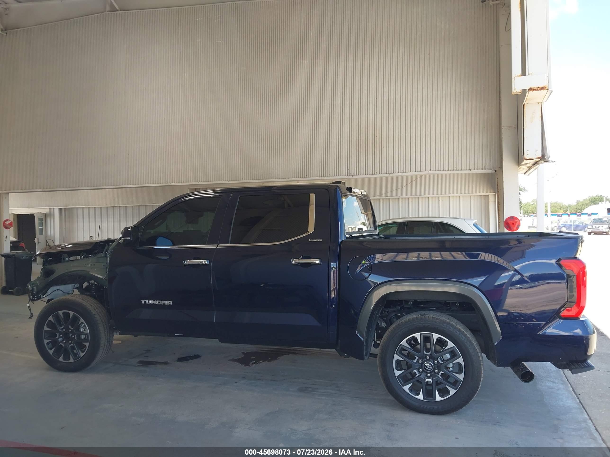 2026 TOYOTA TUNDRA LIMITED CREWMAX 5.5' BED