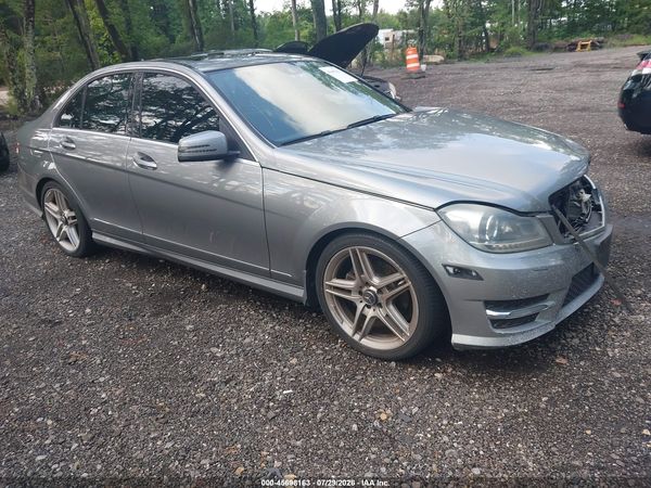 2013 MERCEDES-BENZ C 250 SPORT