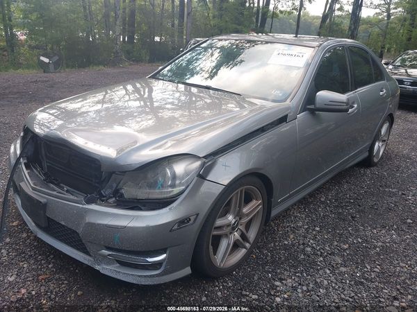 2013 MERCEDES-BENZ C 250 SPORT