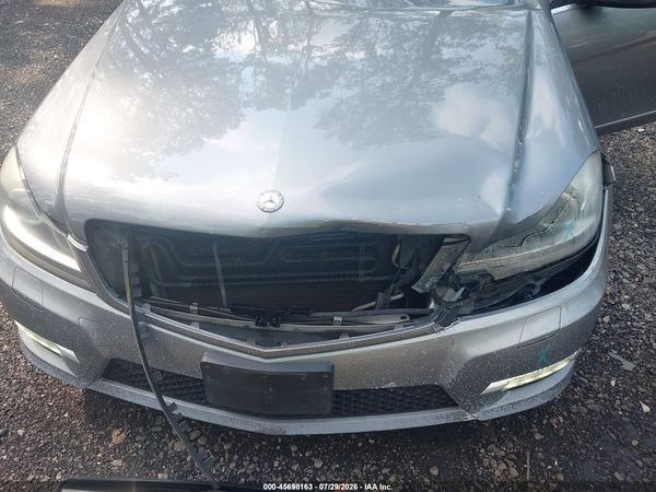 2013 MERCEDES-BENZ C 250 SPORT