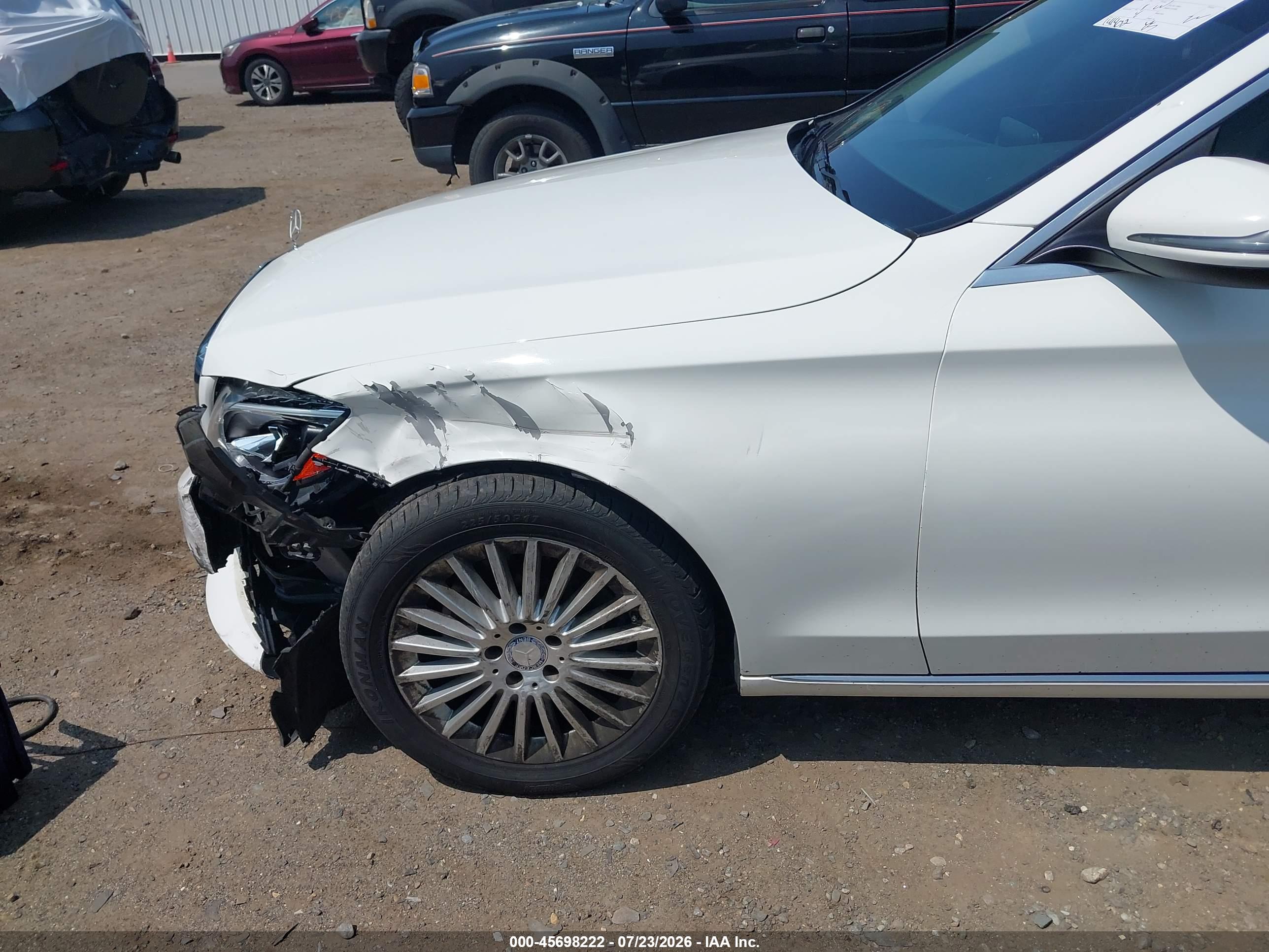 2016 MERCEDES-BENZ C 300 LUXURY 4MATIC
